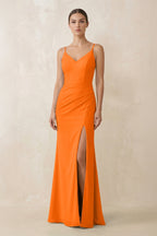 Robe longue orange en mousseline à fines bretelles - Harana