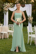 Robe demoiselle d’honneur pale pistachio longue à fines bretelles sans manches effet drapé - Harana