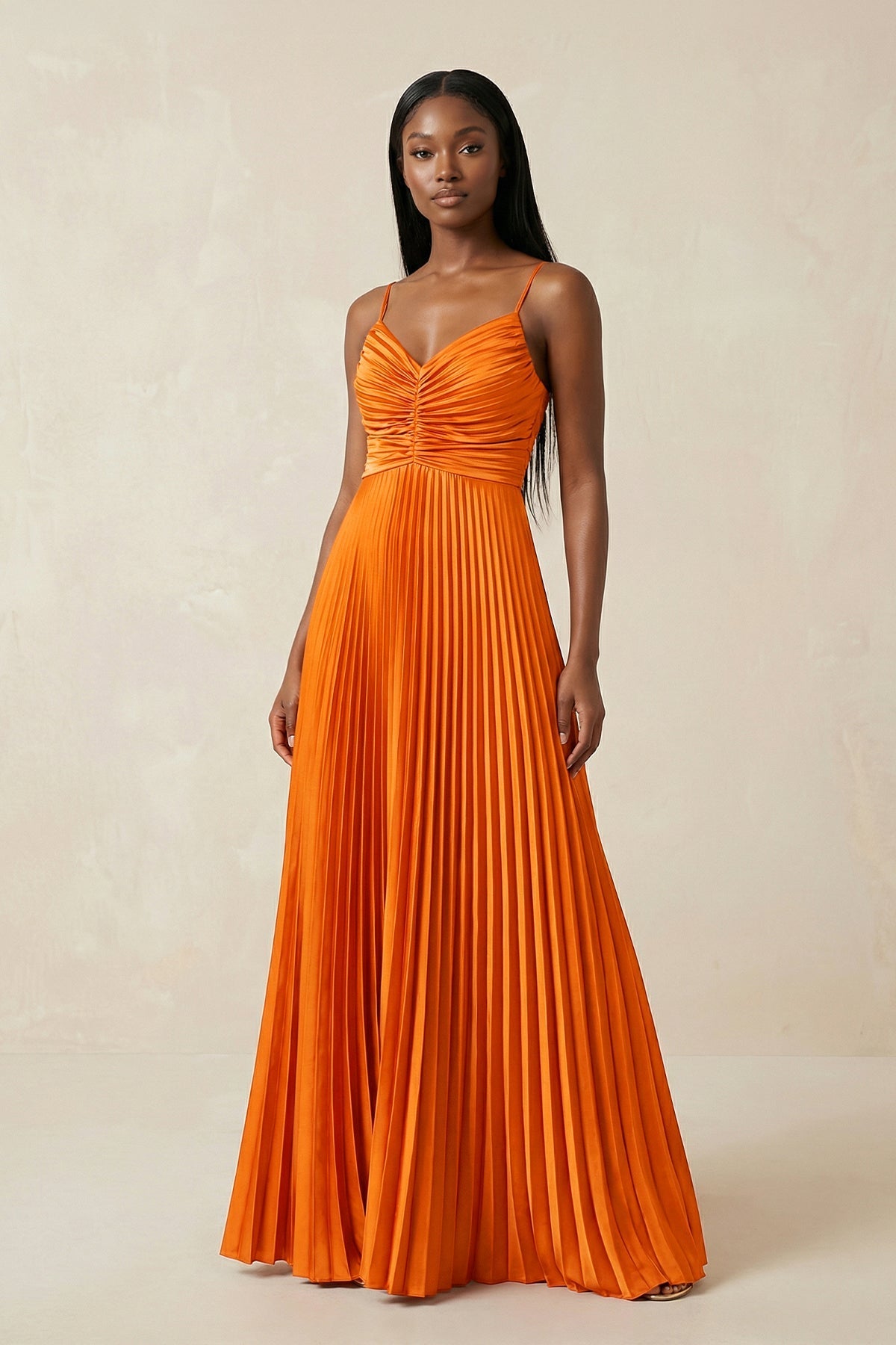 Robe longue orange coupe trapèze plissée à fines bretelles - Harana