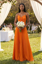 Robe longue orange coupe trapèze plissée à fines bretelles - Harana