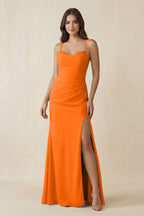 Robe longue orange en mousseline avec fente à fines bretelles - Harana