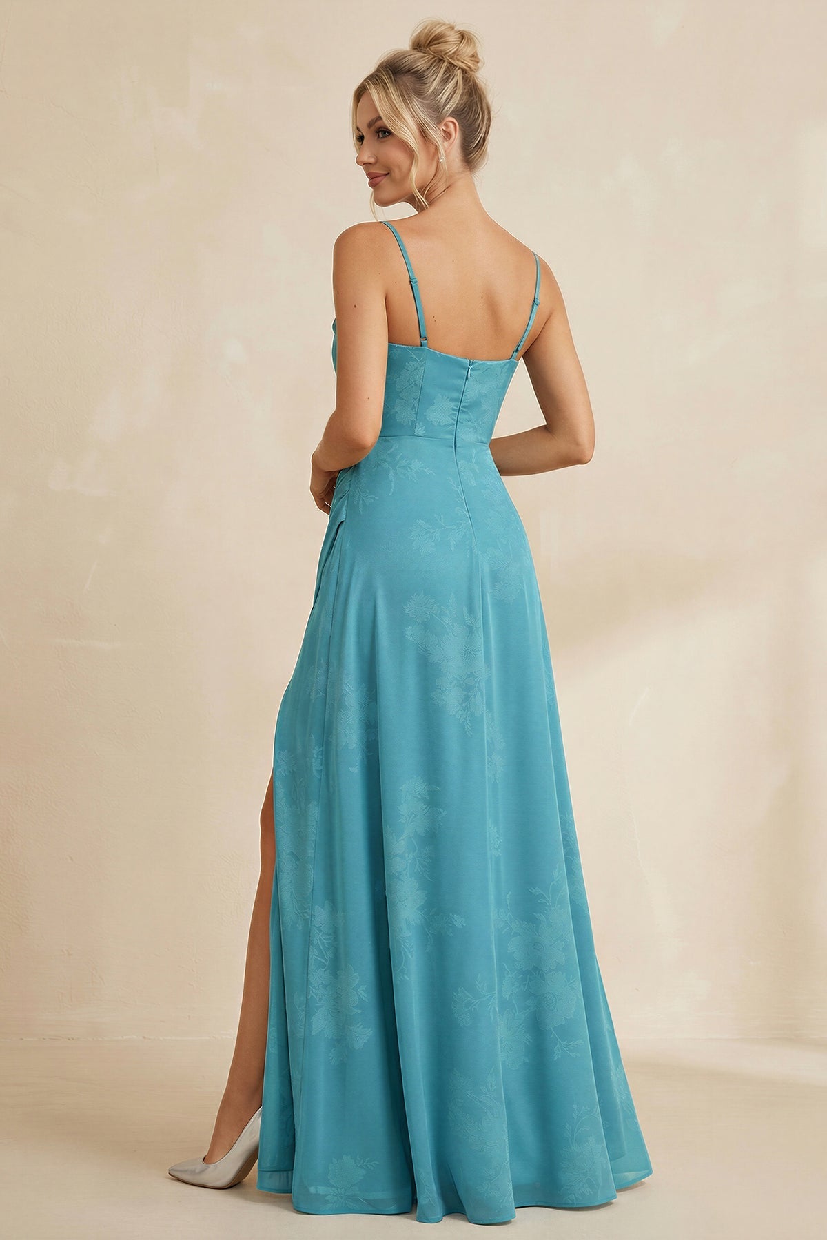 Robe demoiselle d’honneur adriatic blue longue à fines bretelles sans manches avec fente - Harana