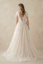 Robe de mariée champagne trapèze en dentelle à col V - Harana