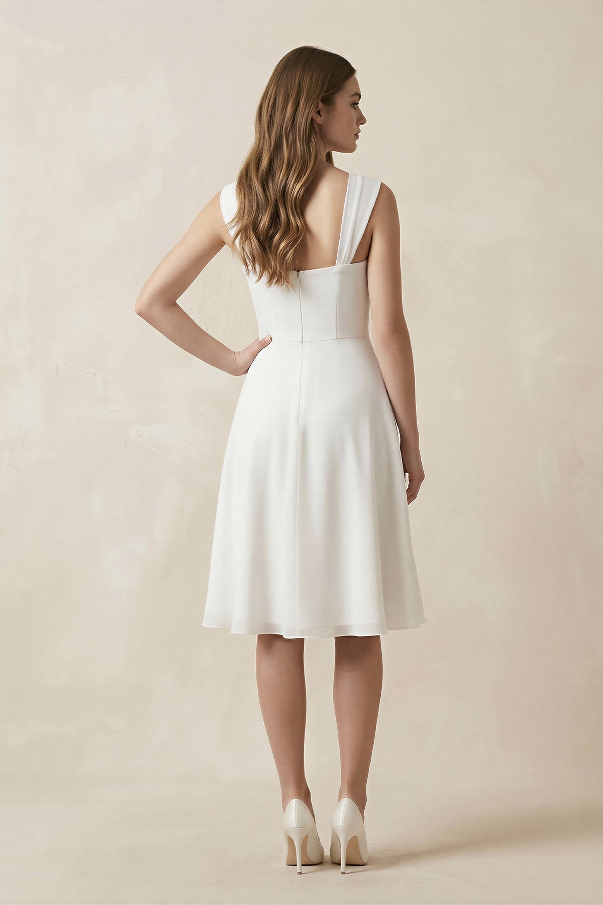 Robe de mariée blanche trapèze en mousseline décolleté cœur sans manches - Harana
