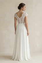 Robe de mariée blanche trapèze en mousseline à col V à appliqués - Harana