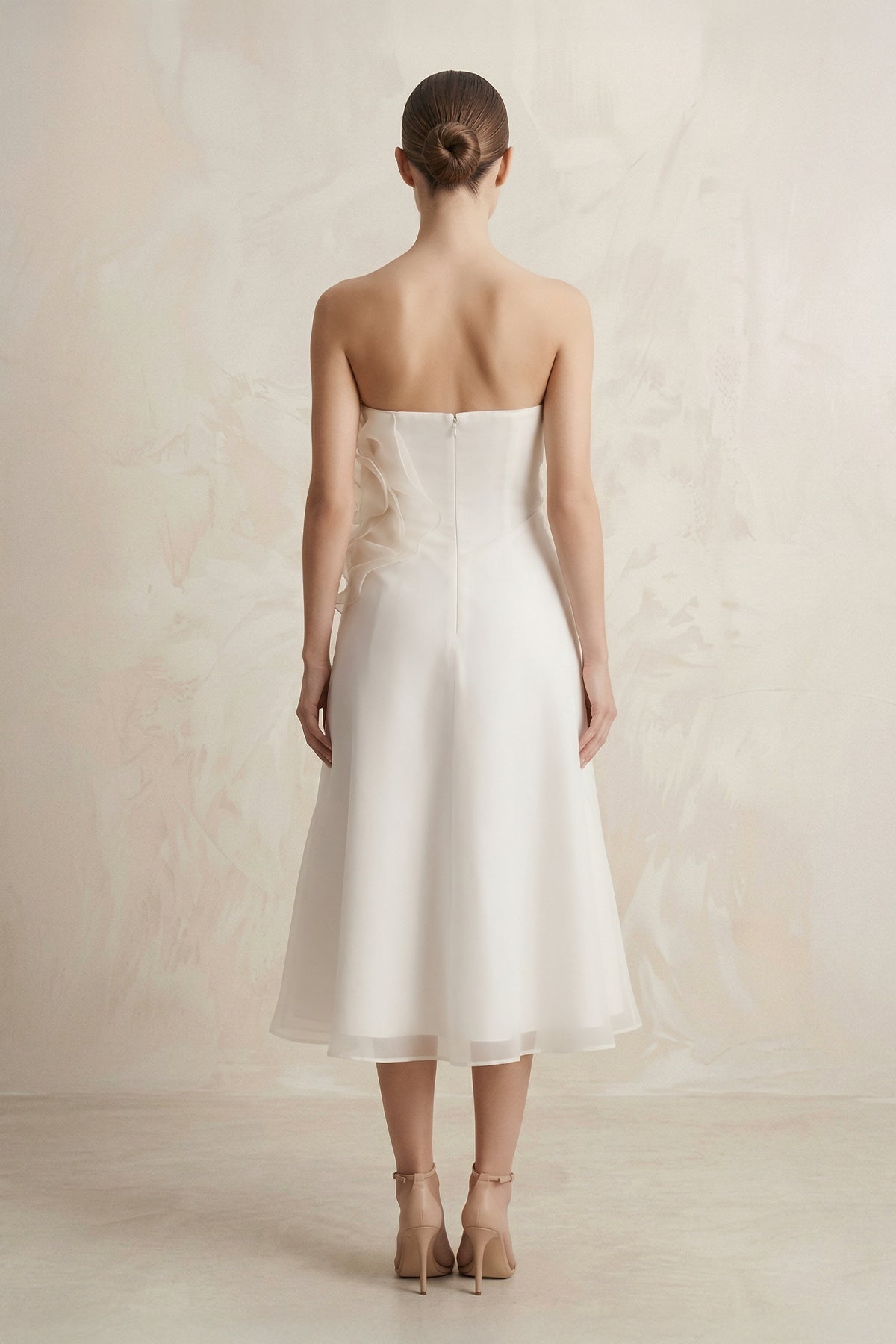 Robe de mariée ivoire trapèze en mousseline bustier sans manches - Harana
