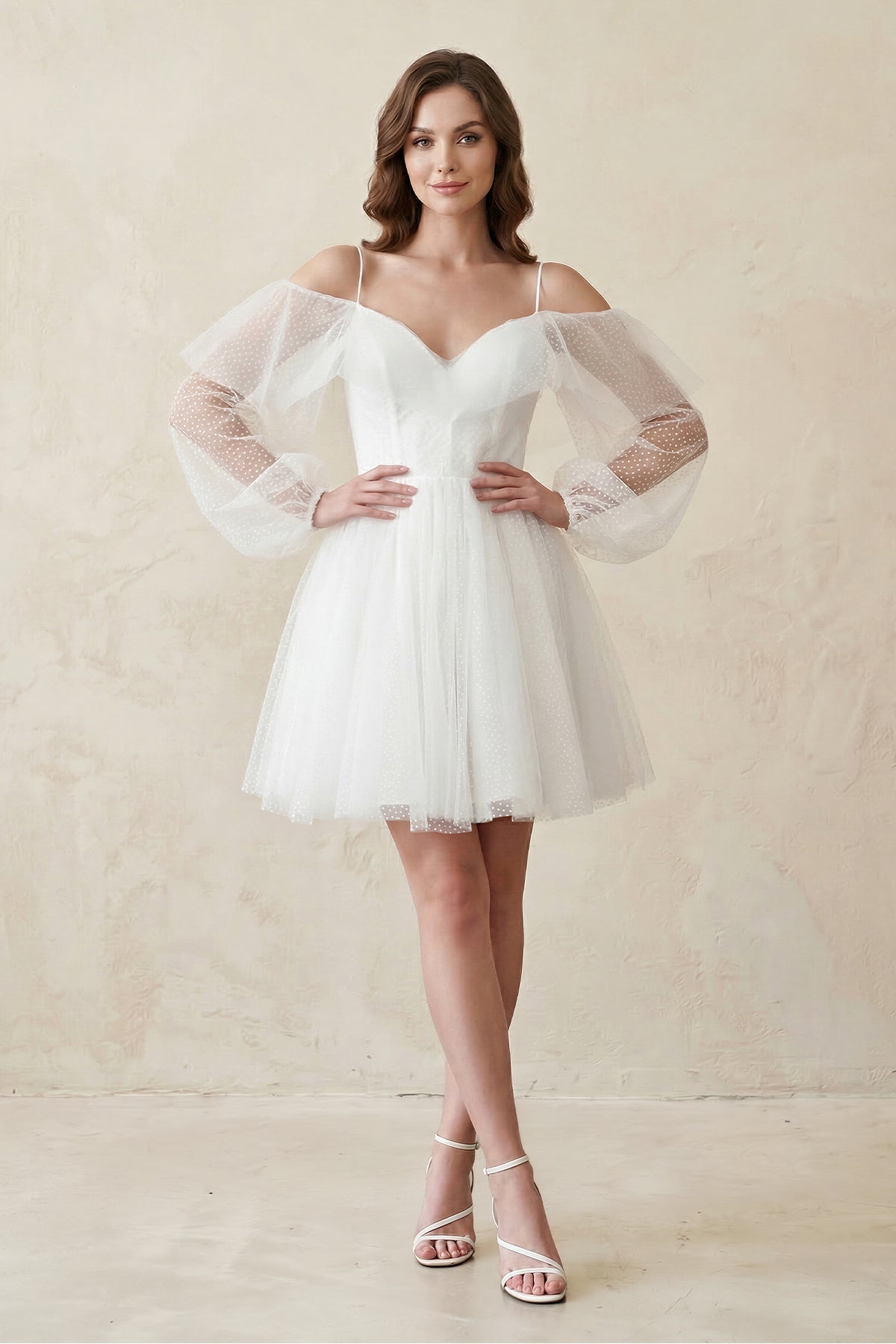 Robe de mariée blanche trapèze en dentelle manches longues à corset - Harana