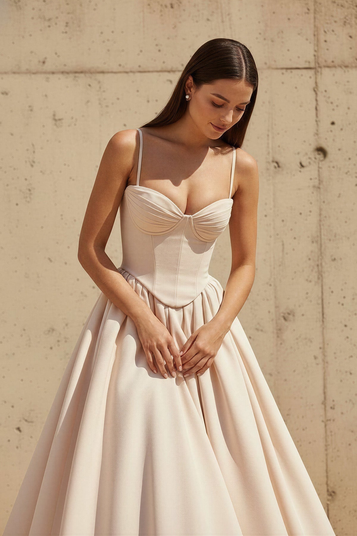 Robe midi champagne à corset plissée - Harana