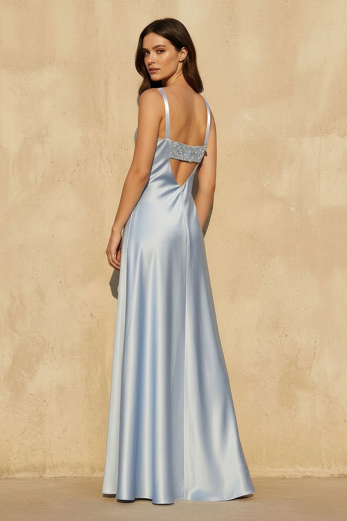 Robe longue bleu ciel à appliqués - Harana