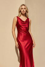Robe longue rouge satinée - Harana