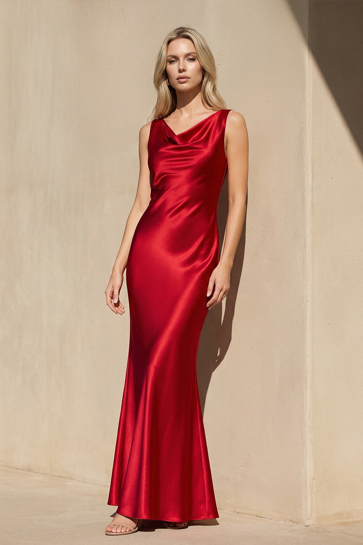 Robe longue rouge satinée - Harana