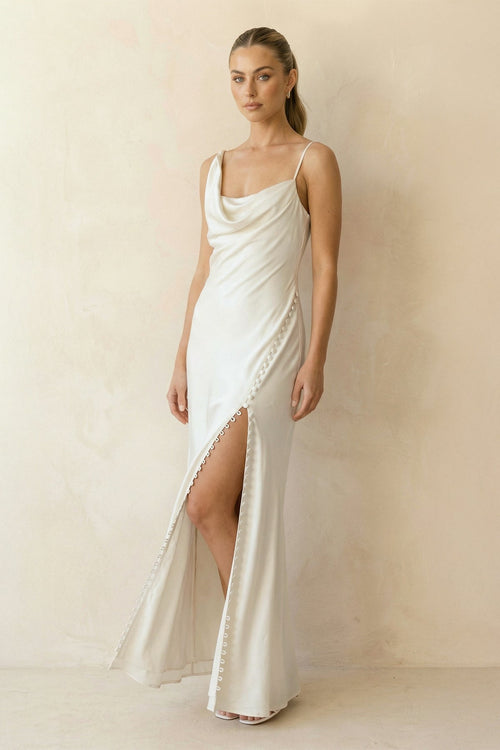 Robe de mariée blanche fourreau satinée avec fente sans manches - Harana