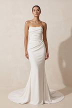 Robe de mariée ivoire en crêpe coupe sirène bustier effet drapé - Harana