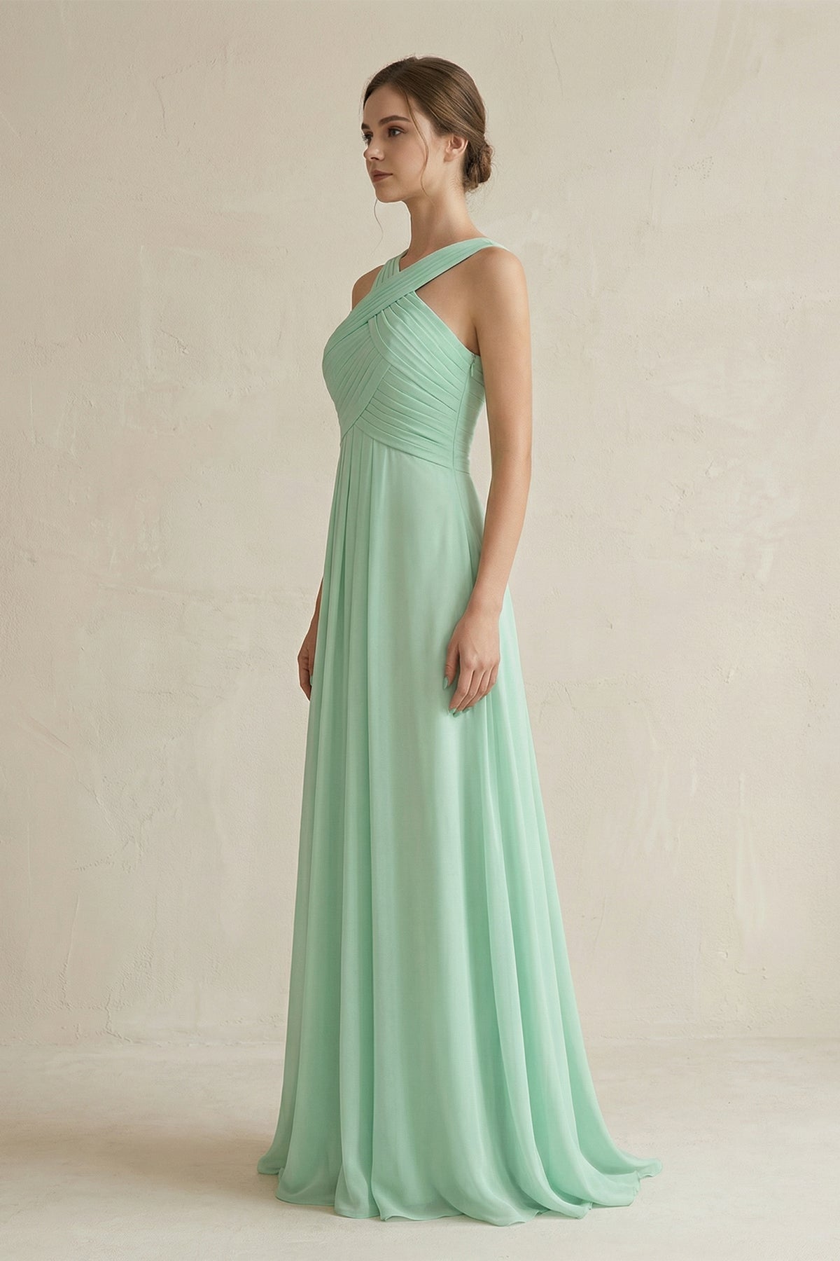 Robe demoiselle d’honneur pale pistachio longue dos nu sans manches plissée - Harana