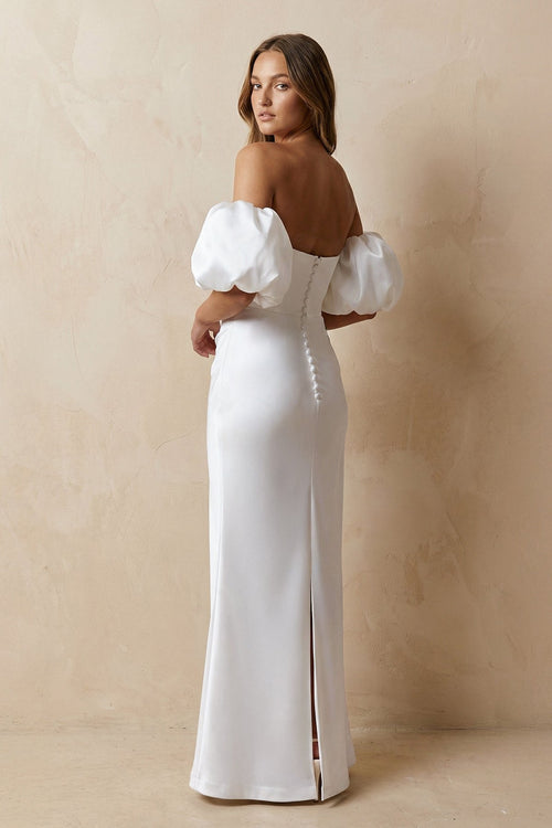 Robe de mariée blanche fourreau satinée décolleté cœur - Harana