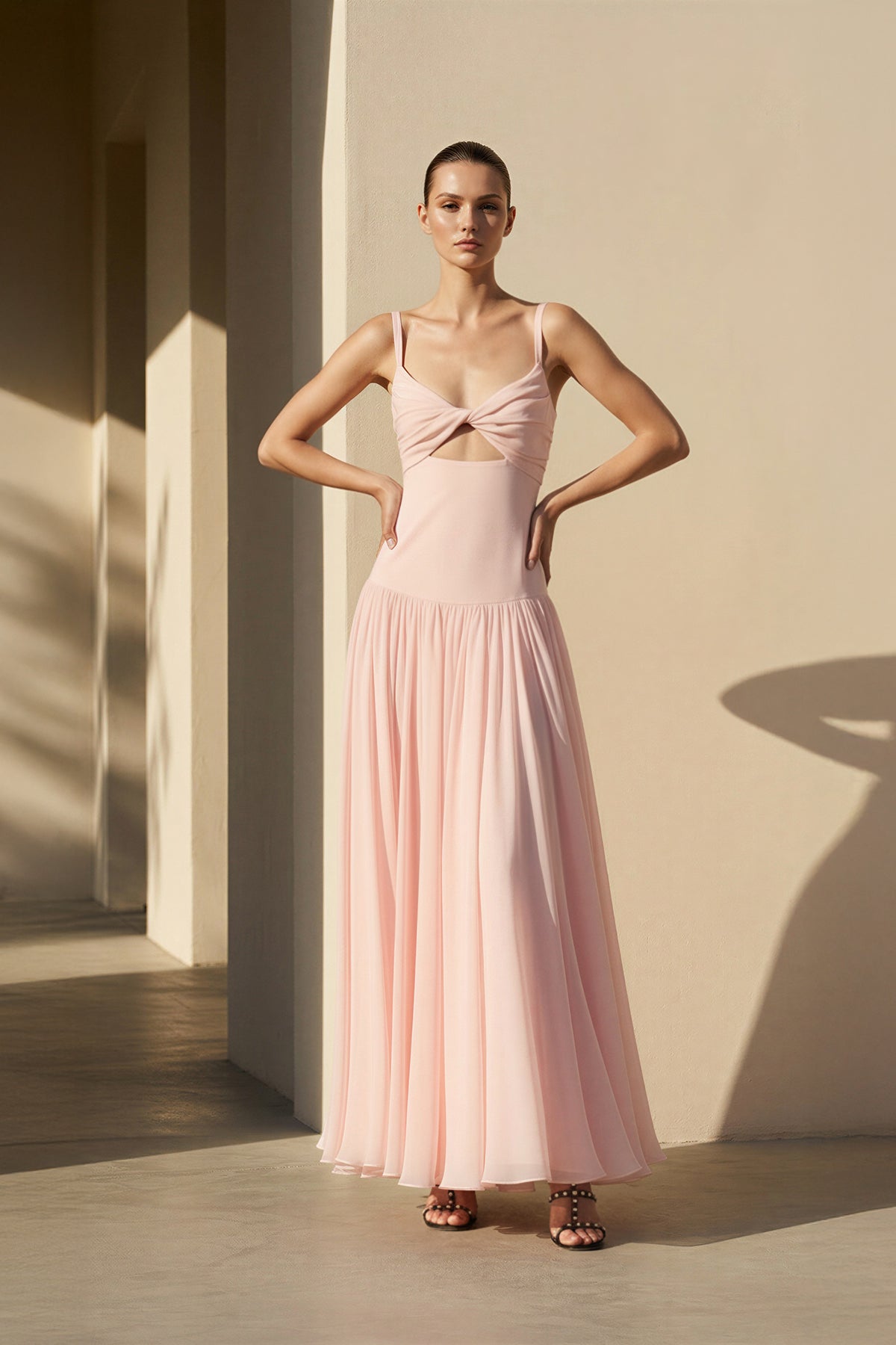 Robe longue rose poudré à fines bretelles - Harana