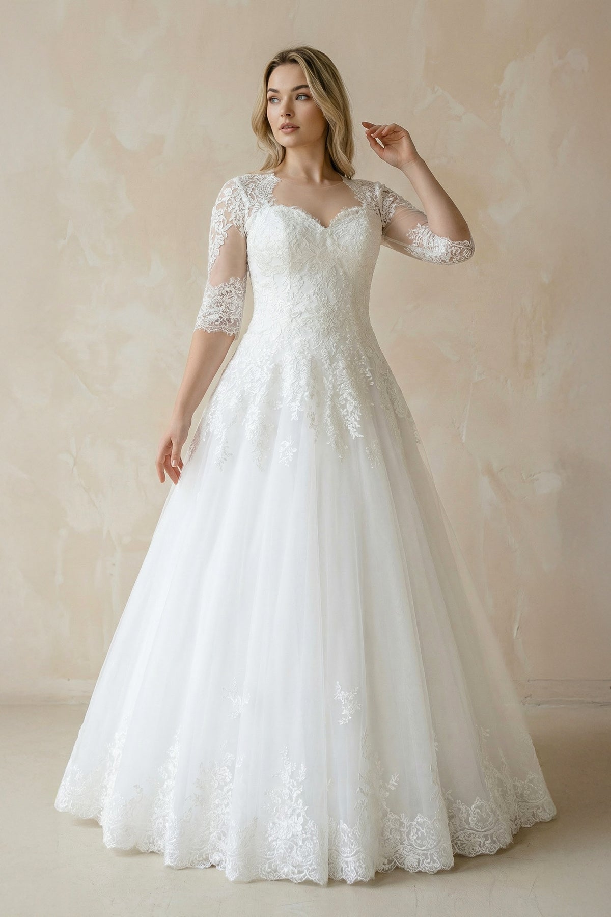 Robe de mariée blanc longue à dentelle en tulle - Harana