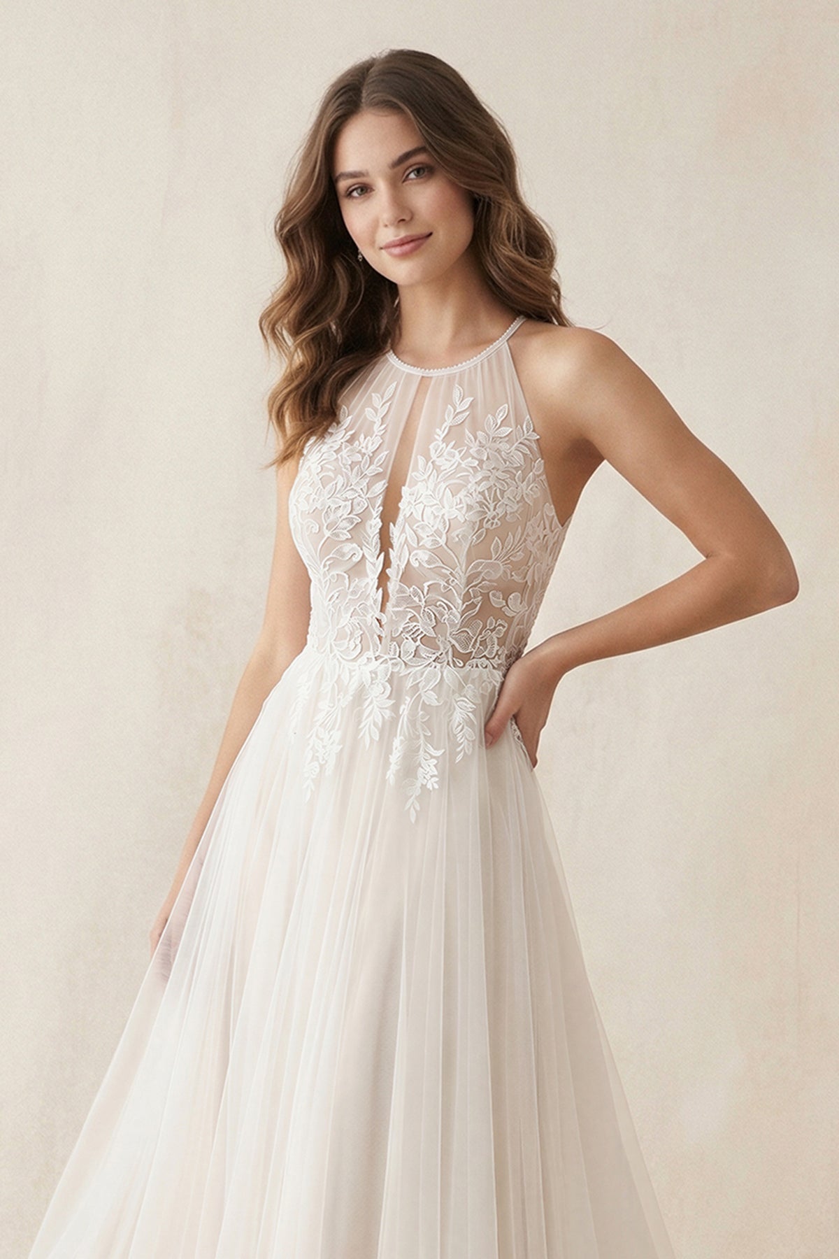Robe de mariée ivoire trapèze en tulle dos nu sans manches - Harana