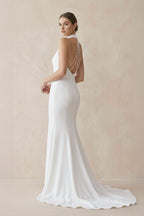 Robe de mariée blanche satinée coupe sirène à col licou ornée de perles - Harana