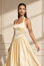 Robe longue jaune satinée coupe trapèze dos nu - Harana