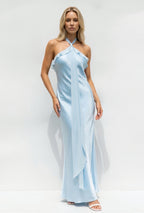 Robe longue bleu ciel satinée dos nu à volants - Harana