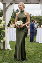 Robe demoiselle d’honneur willow green longue dos nu sans manches froncée - Harana