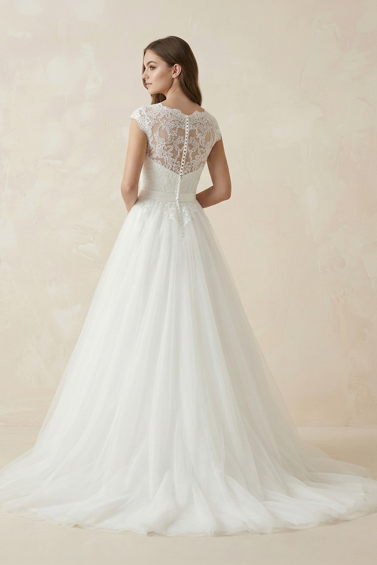 Robe de mariée blanche trapèze en tulle à appliqués effet illusion - Harana