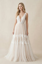 Robe de mariée ivoire trapèze en dentelle à col V sans manches - Harana