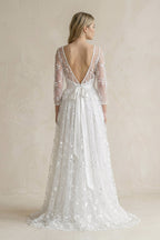 Robe de mariée blanche trapèze en dentelle manches longues effet illusion - Harana