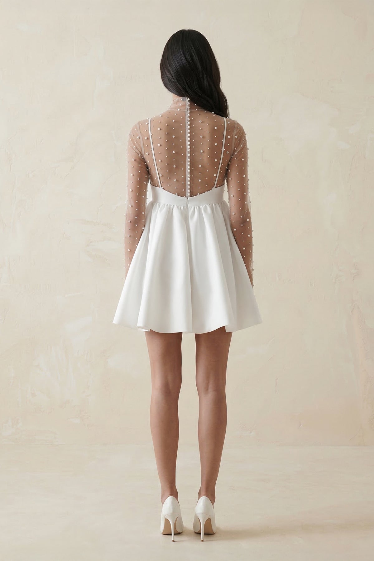 Robe de mariée blanche trapèze en satin manches longues avec nœud - Harana