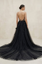 Robe de mariée noire trapèze en tulle sans manches à appliqués - Harana