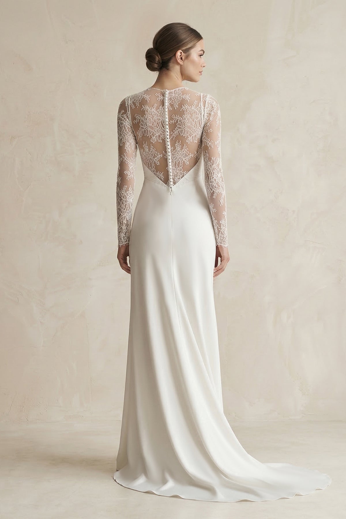Robe de mariée blanche fourreau satinée manches longues - Harana