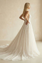 Robe de mariée ivoire longue à fines bretelles col V sans manches - Harana