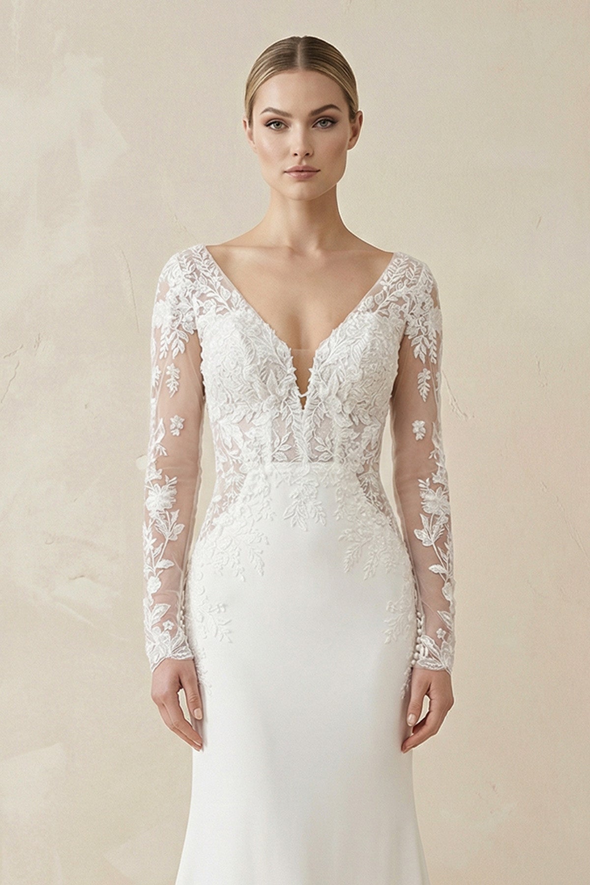 Robe de mariée ivoire en dentelle coupe sirène à manches longues - Harana