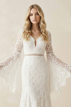 Robe de mariée ivoire trapèze en dentelle à col V manches longues - Harana