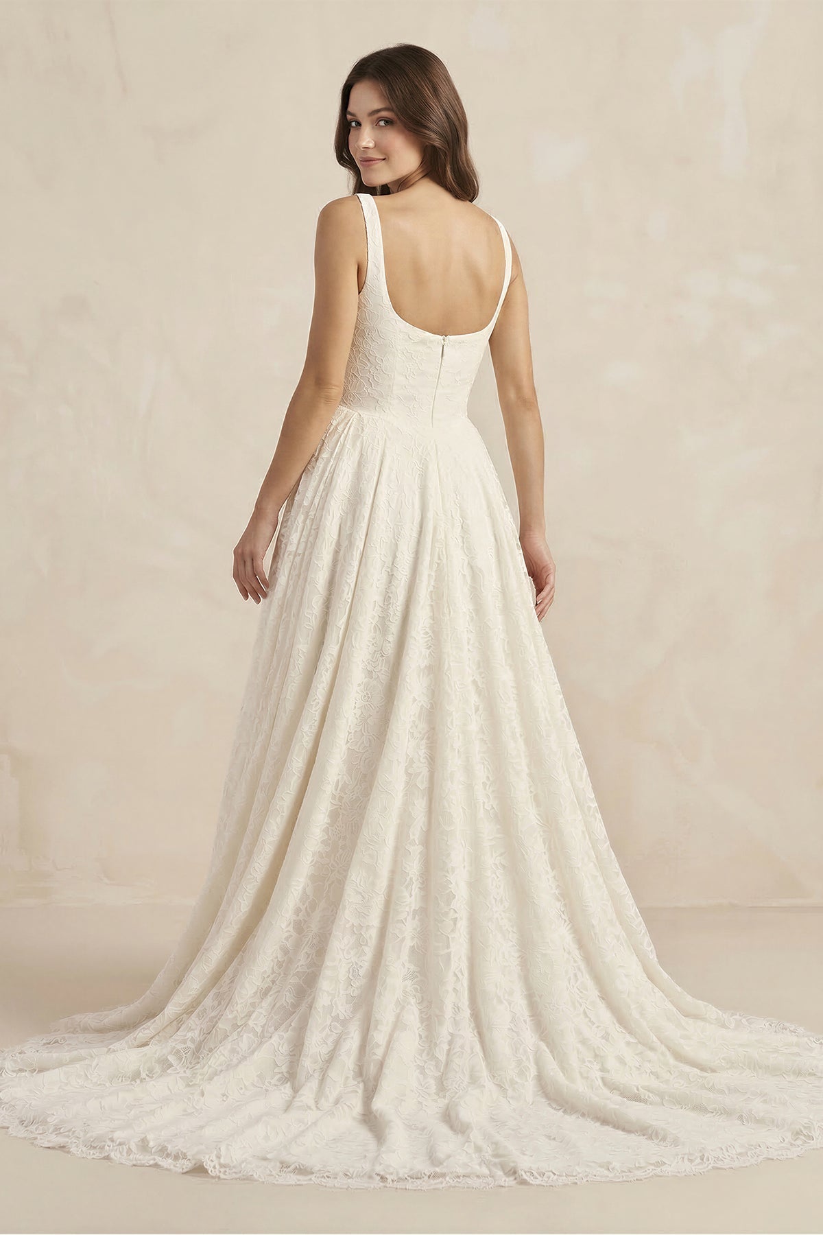 Robe de mariée ivoire trapèze en dentelle sans manches col carré - Harana