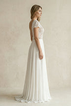 Robe de mariée blanche trapèze en mousseline à col V à appliqués - Harana
