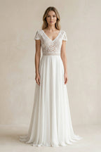 Robe de mariée blanche trapèze en mousseline à col V à appliqués - Harana