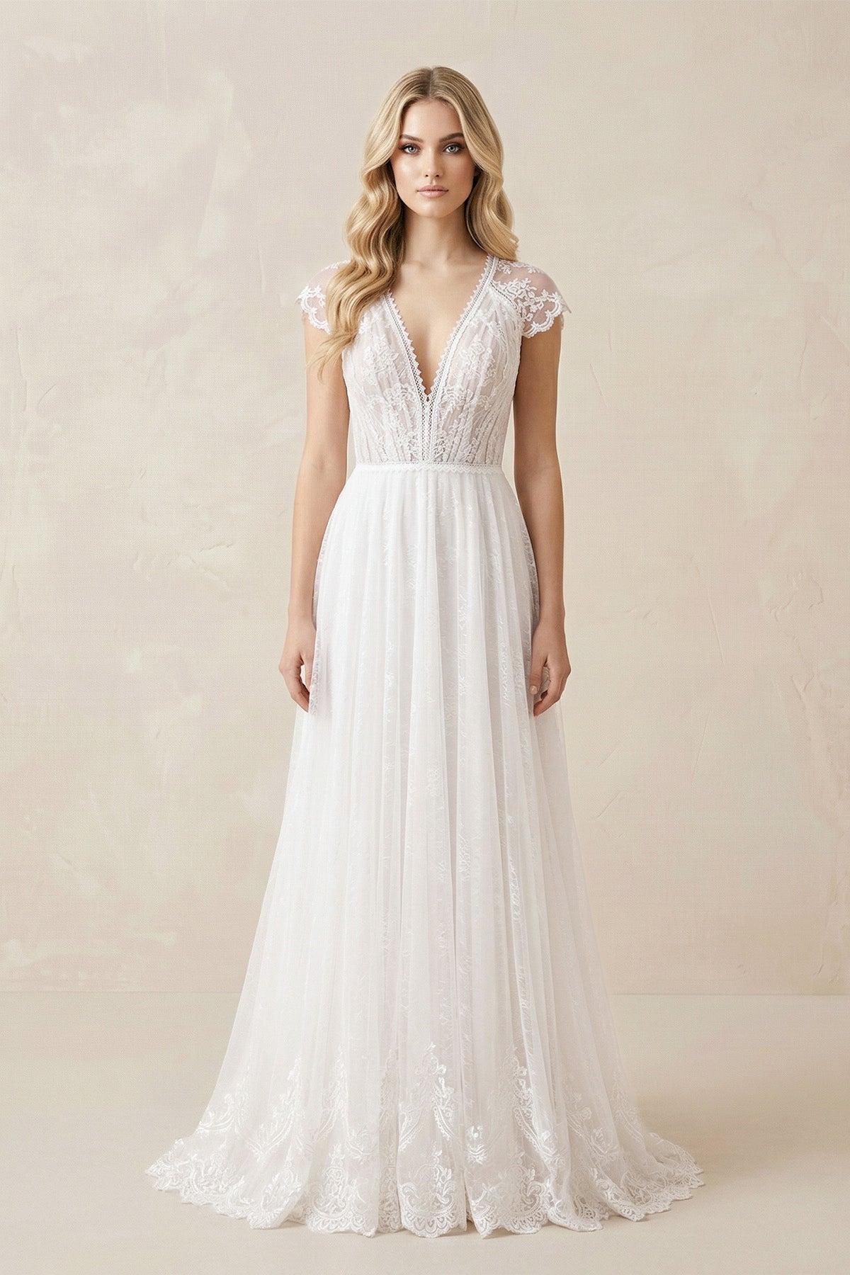 Robe de mariée blanche en tulle et dentelle coupe trapèze à col V et manches courtes - Harana