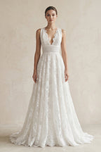 Robe de mariée blanche trapèze en dentelle à col V sans manches - Harana