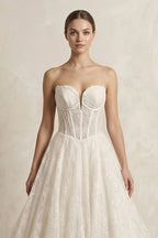 Robe de mariée ivoire trapèze en dentelle décolleté cœur sans manches - Harana