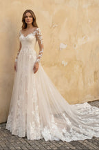 Robe de mariée ivoire en dentelle silhouette sirène à manches longues - Harana