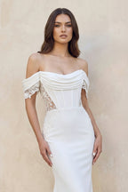Robe de mariée blanche en dentelle coupe sirène à épaules dénudées - Harana