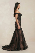 Robe de mariée noire coupe sirène à épaules dénudées ornée d’appliqués - Harana