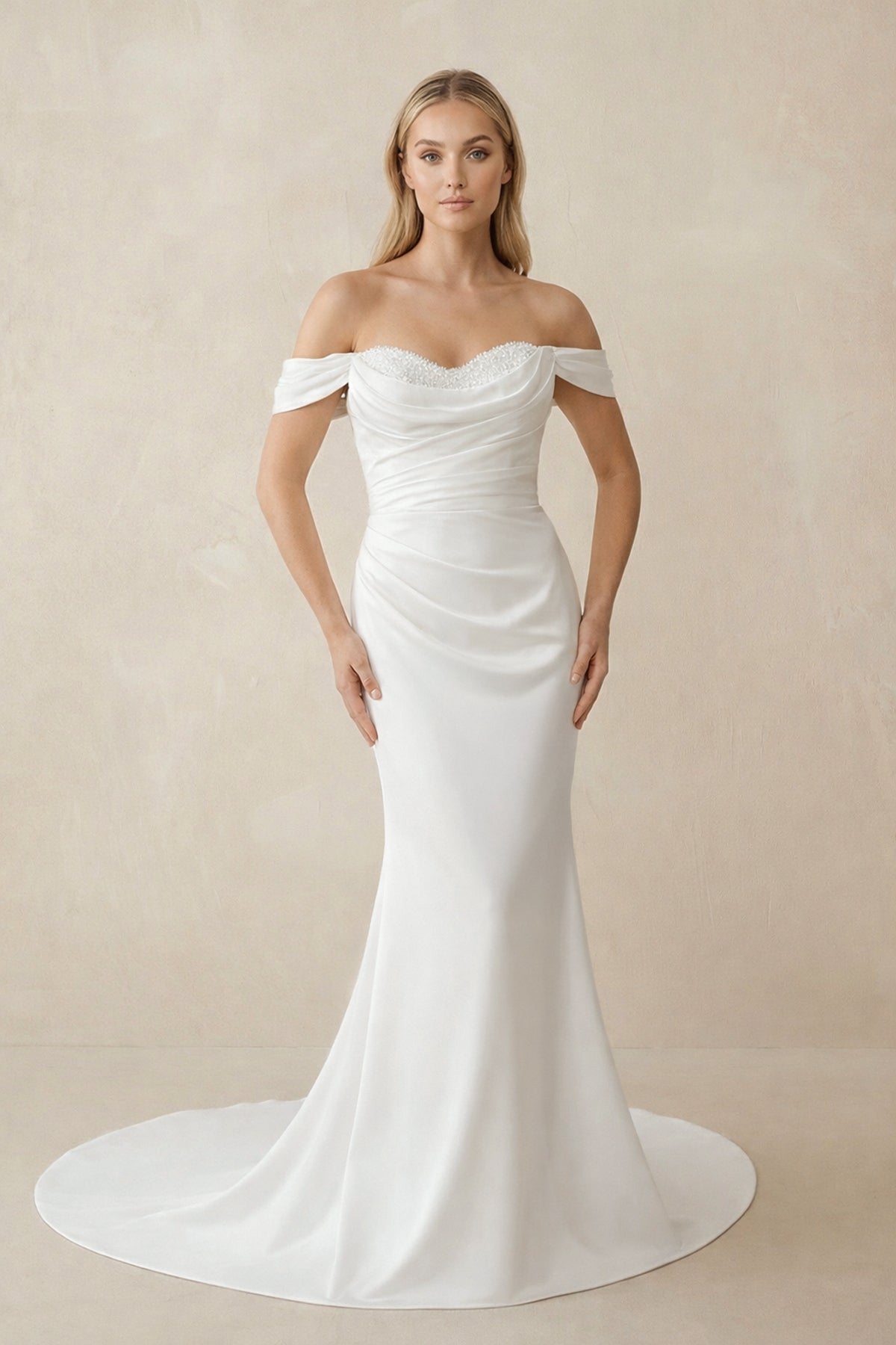 Robe de mariée blanche coupe sirène à épaules dénudées ornée de perles - Harana