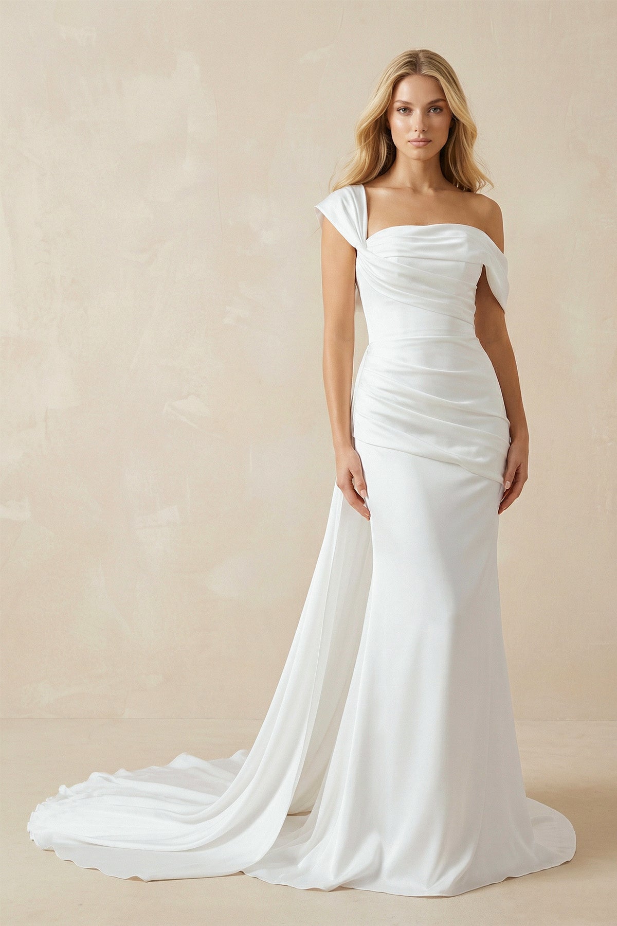 Robe de mariée blanche en mousseline coupe sirène à épaules dénudées effet drapé - Harana