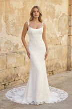 Robe de mariée ivoire en satin et dentelle coupe sirène - Harana