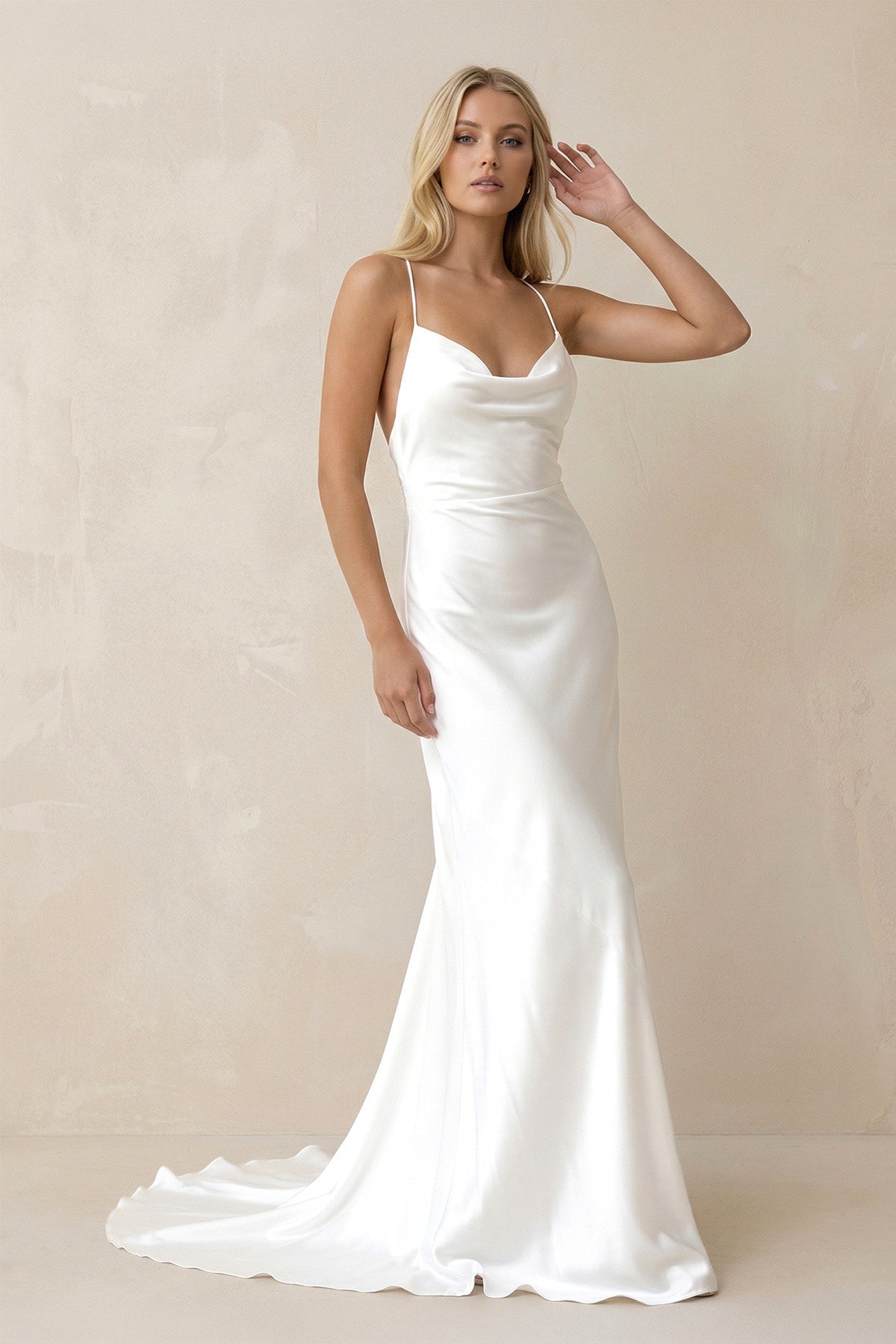 Robe de mariée ivoire sirène satinée à fines bretelles sans manches - Harana