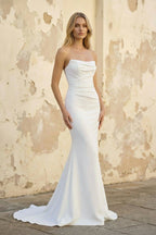 Robe de mariée blanche satinée bustier coupe sirène - Harana