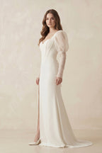 Robe de mariée ivoire satinée coupe sirène à décolleté cœur et manches longues avec corset - Harana
